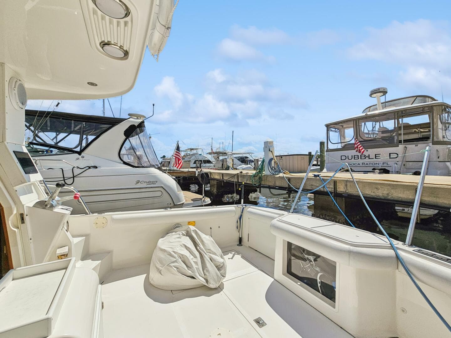 2001 Mediterranean 38 Convertible — photo 12