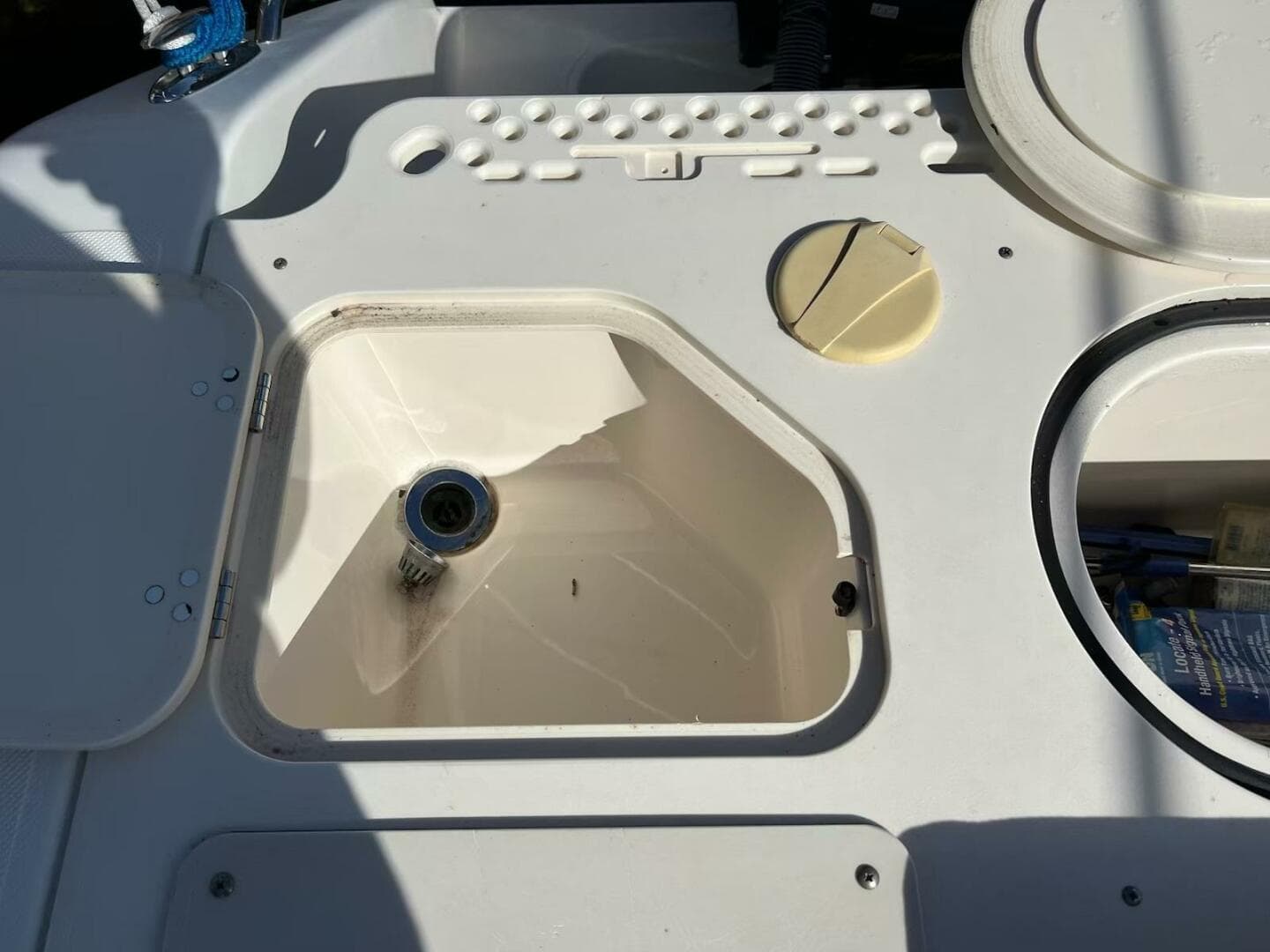 2009 Pursuit S 310 Sport — photo 16