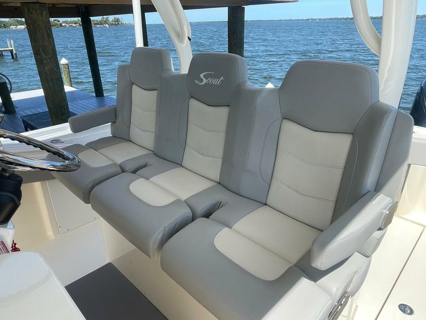 2020 Scout 355 LXF Center Console — photo 2