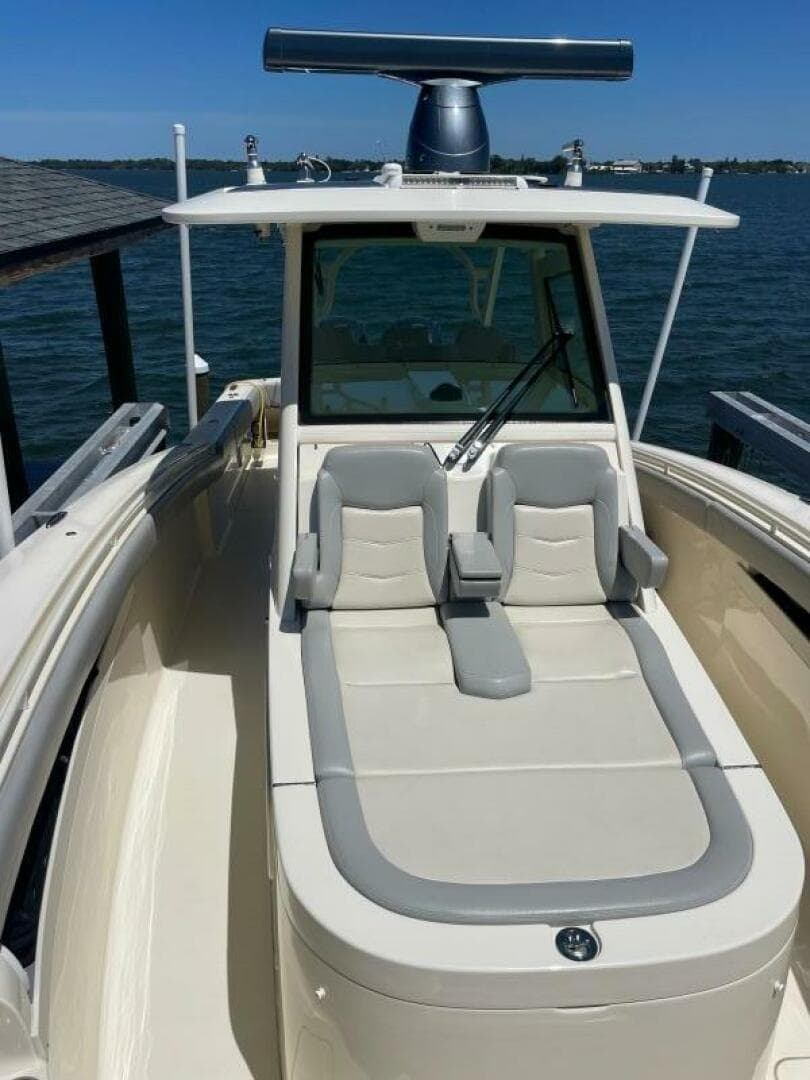 2020 Scout 355 LXF Center Console — photo 16