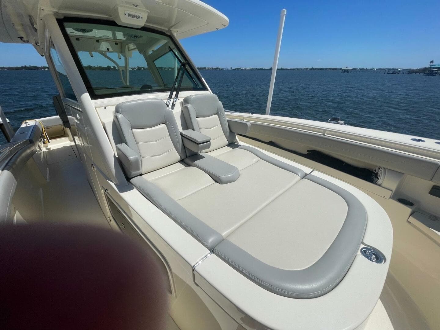 2020 Scout 355 LXF Center Console — photo 3