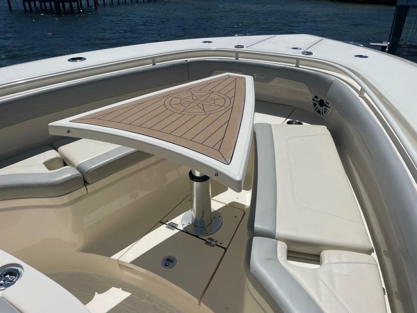 2020 Scout 355 LXF Center Console — photo 15