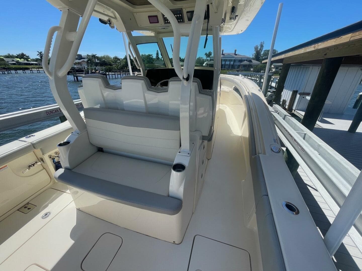 2020 Scout 355 LXF Center Console — photo 17