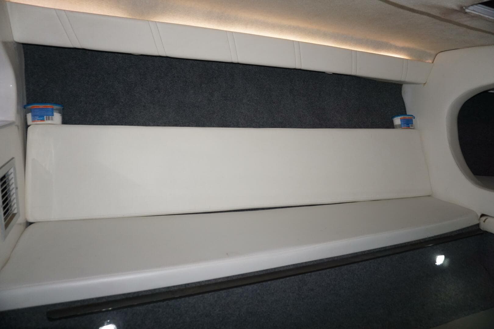 1998 Active Thunder 32 CC — photo 10