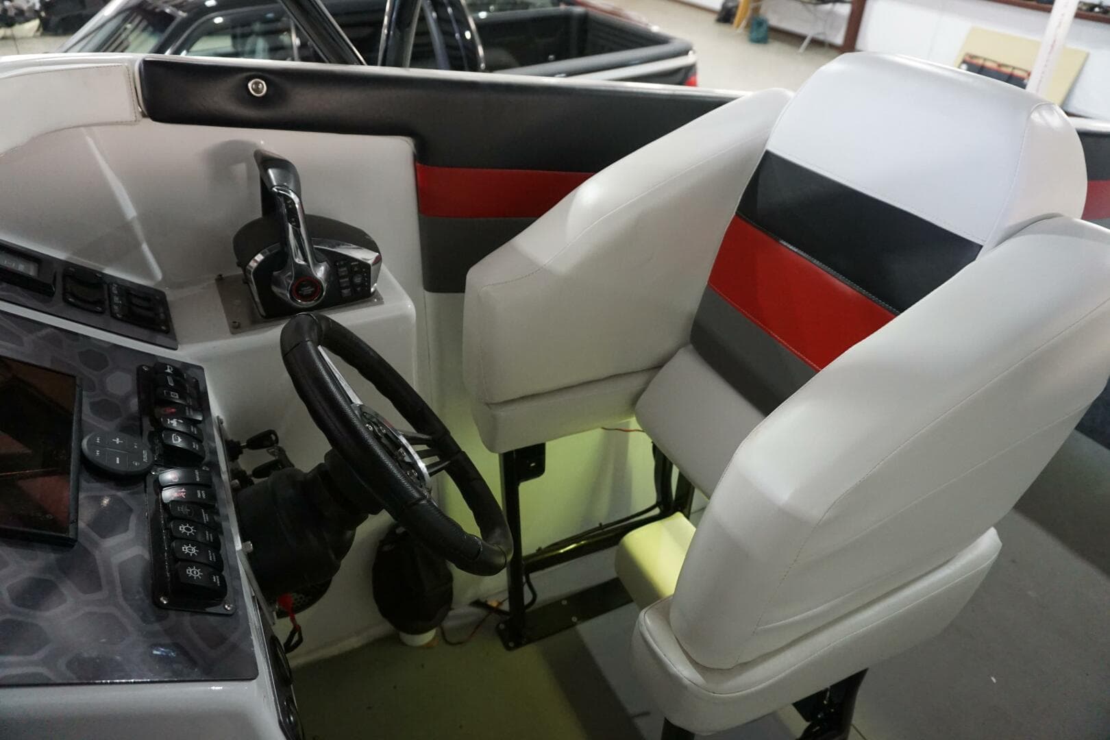 1998 Active Thunder 32 CC — photo 22