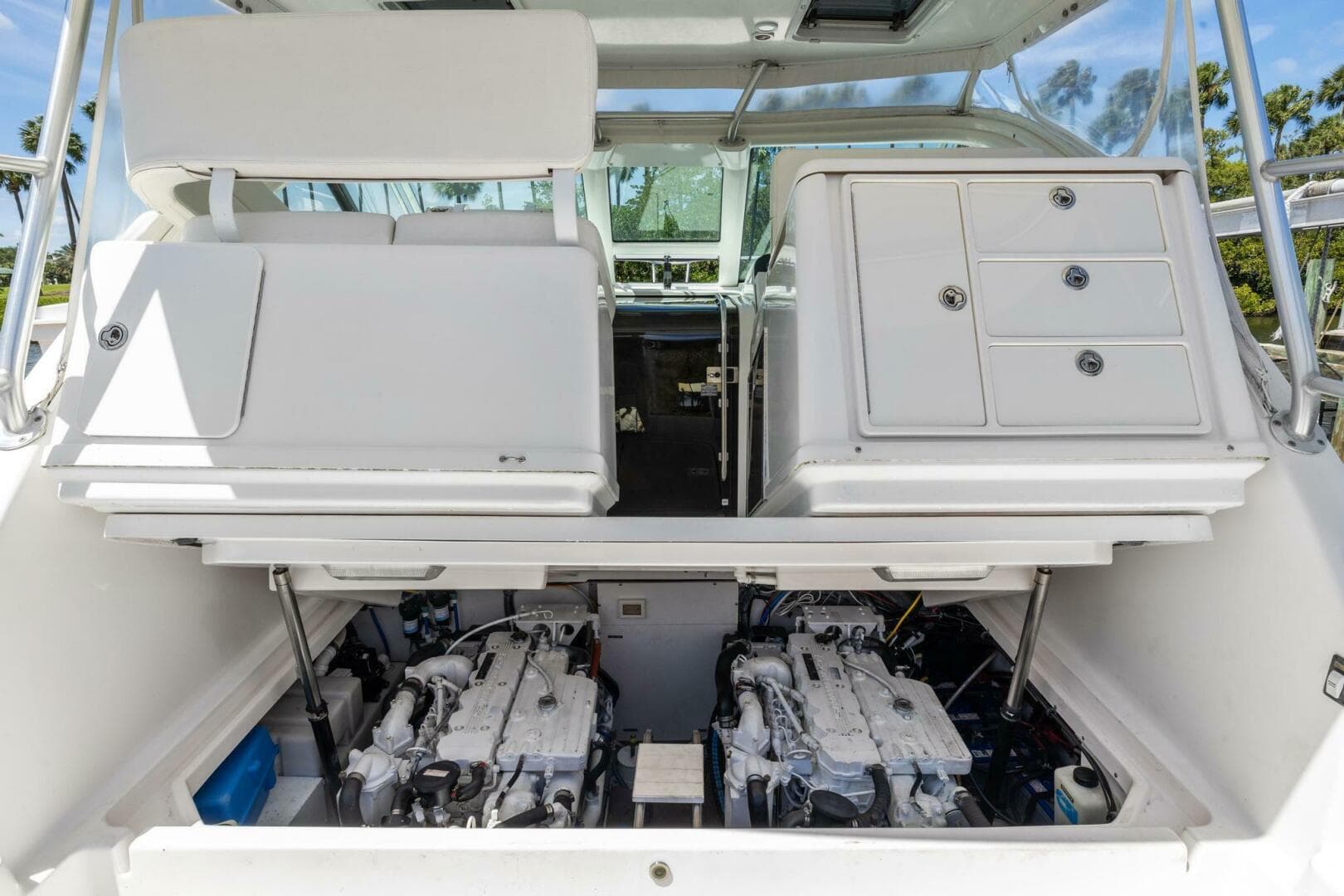 2006 Tiara Yachts 3200 Open — photo 24