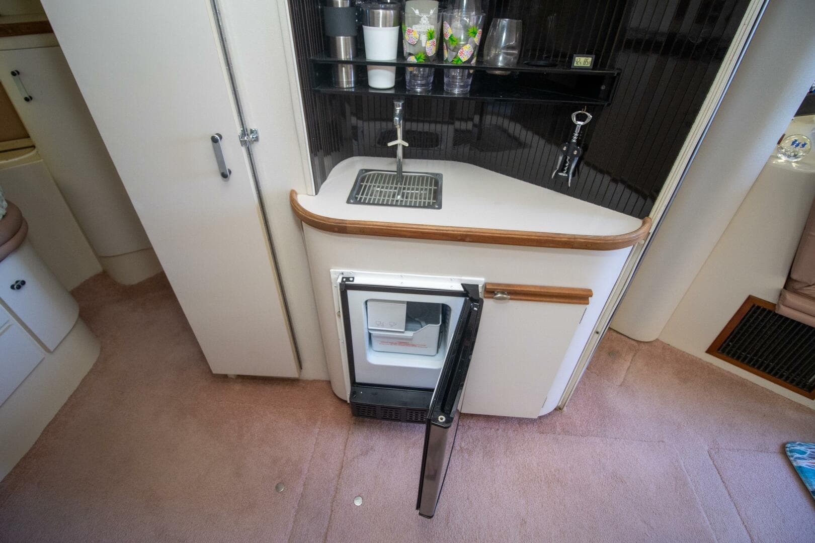 1989 Carver Santego — photo 21