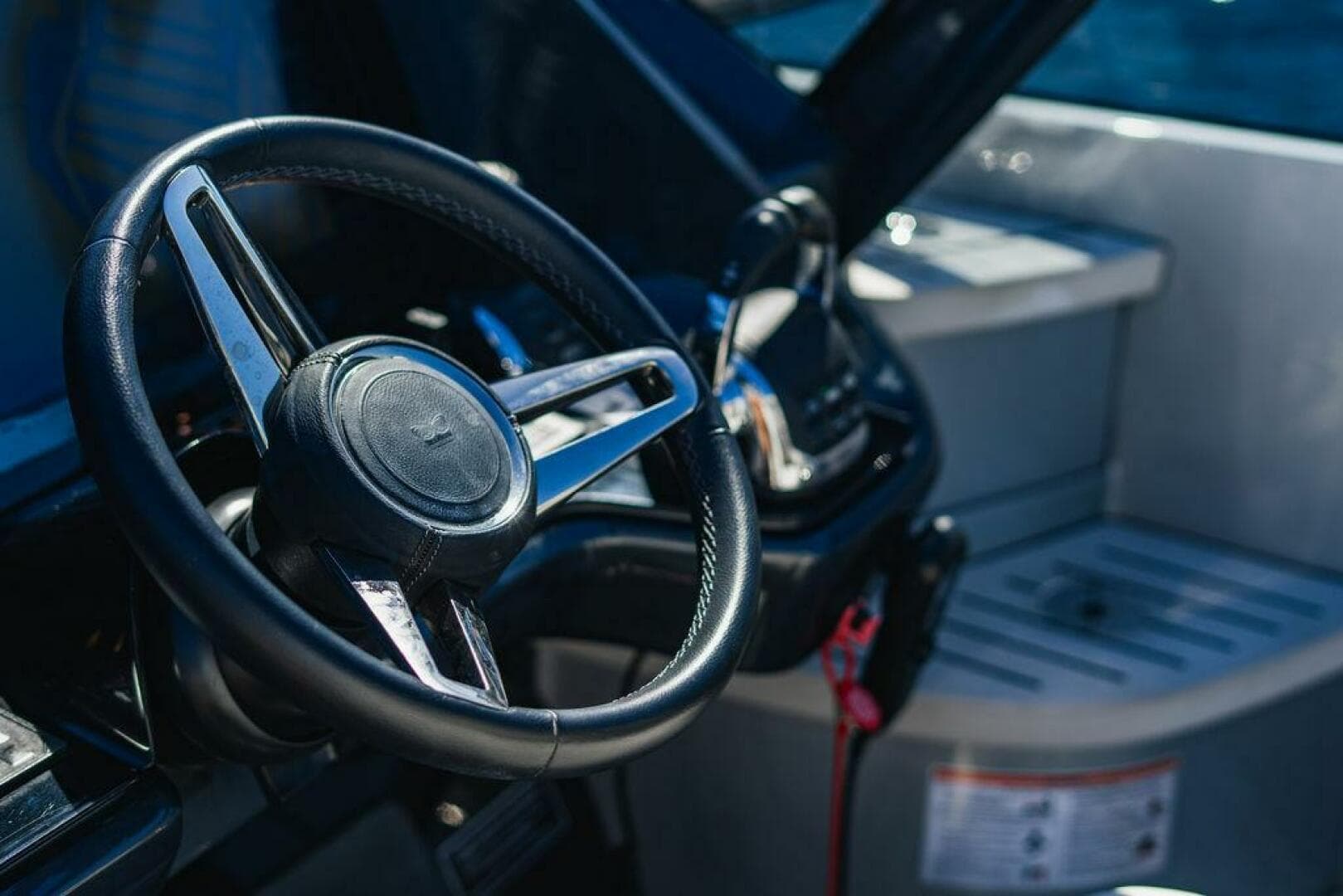 2020 Princess R35 — photo 16