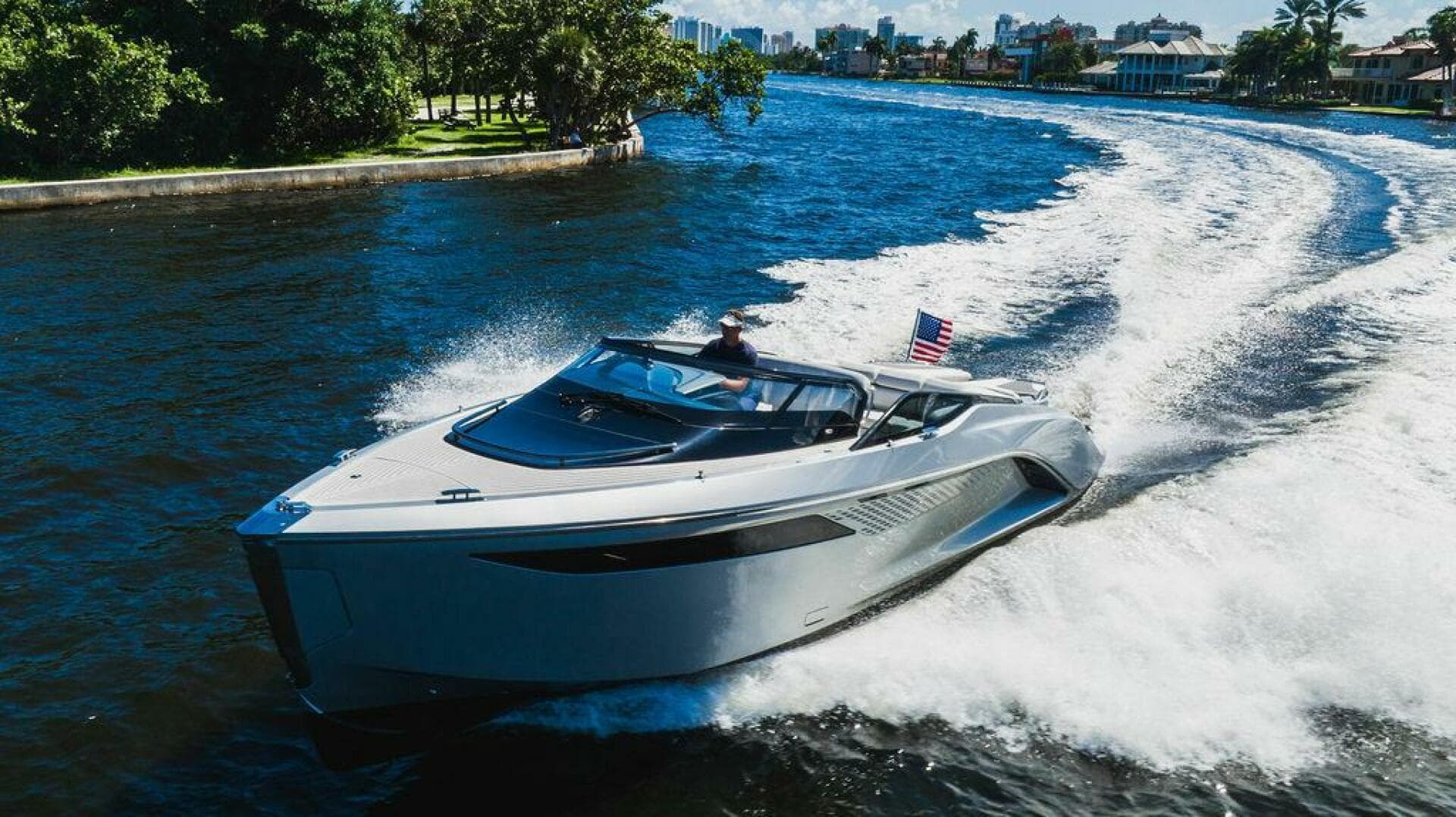 2020 Princess R35 — photo 8