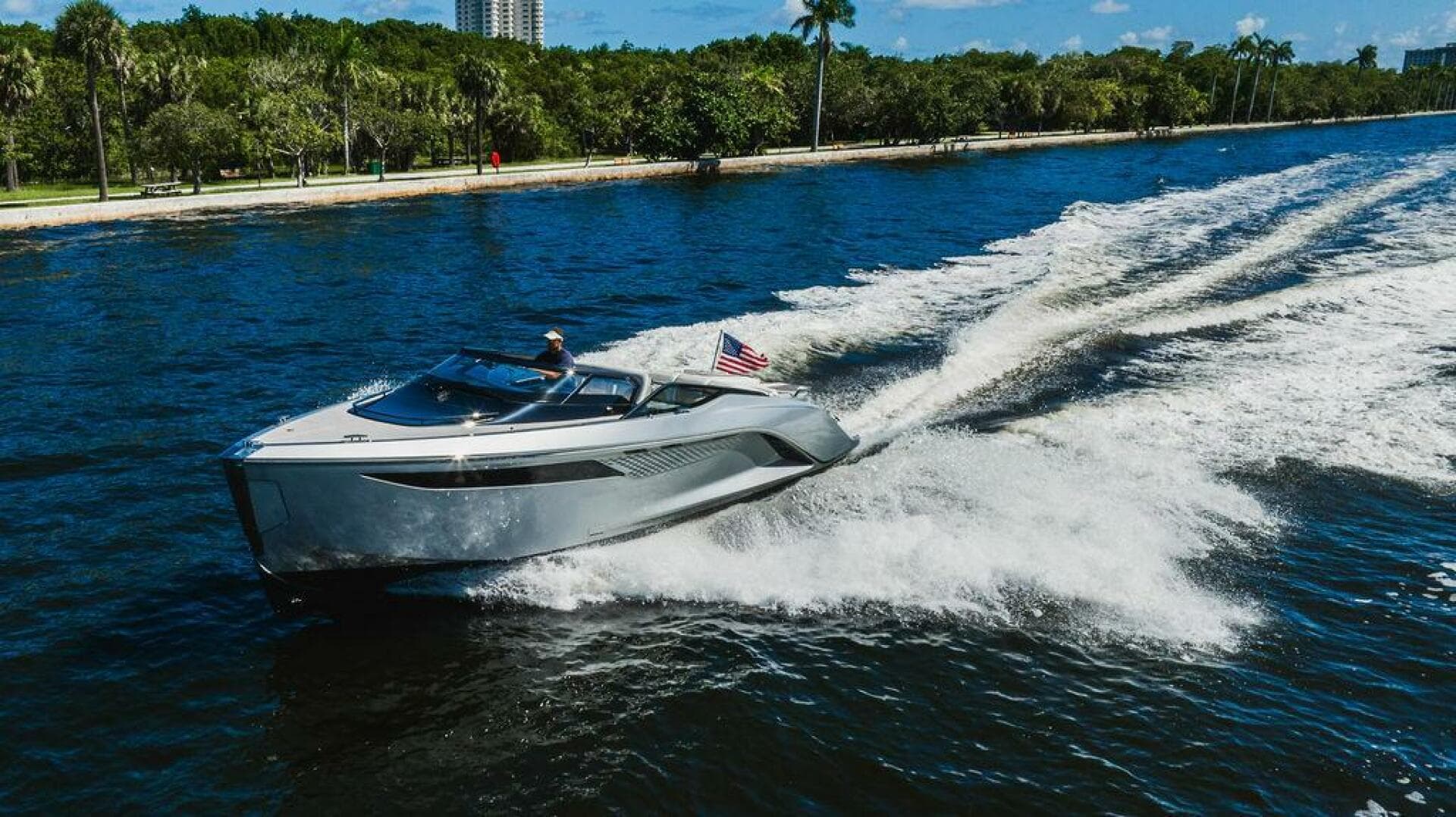 2020 Princess R35 — photo 7