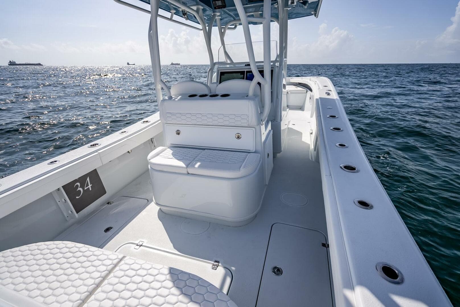 2025 Yellowfin 34 Offshore — photo 28