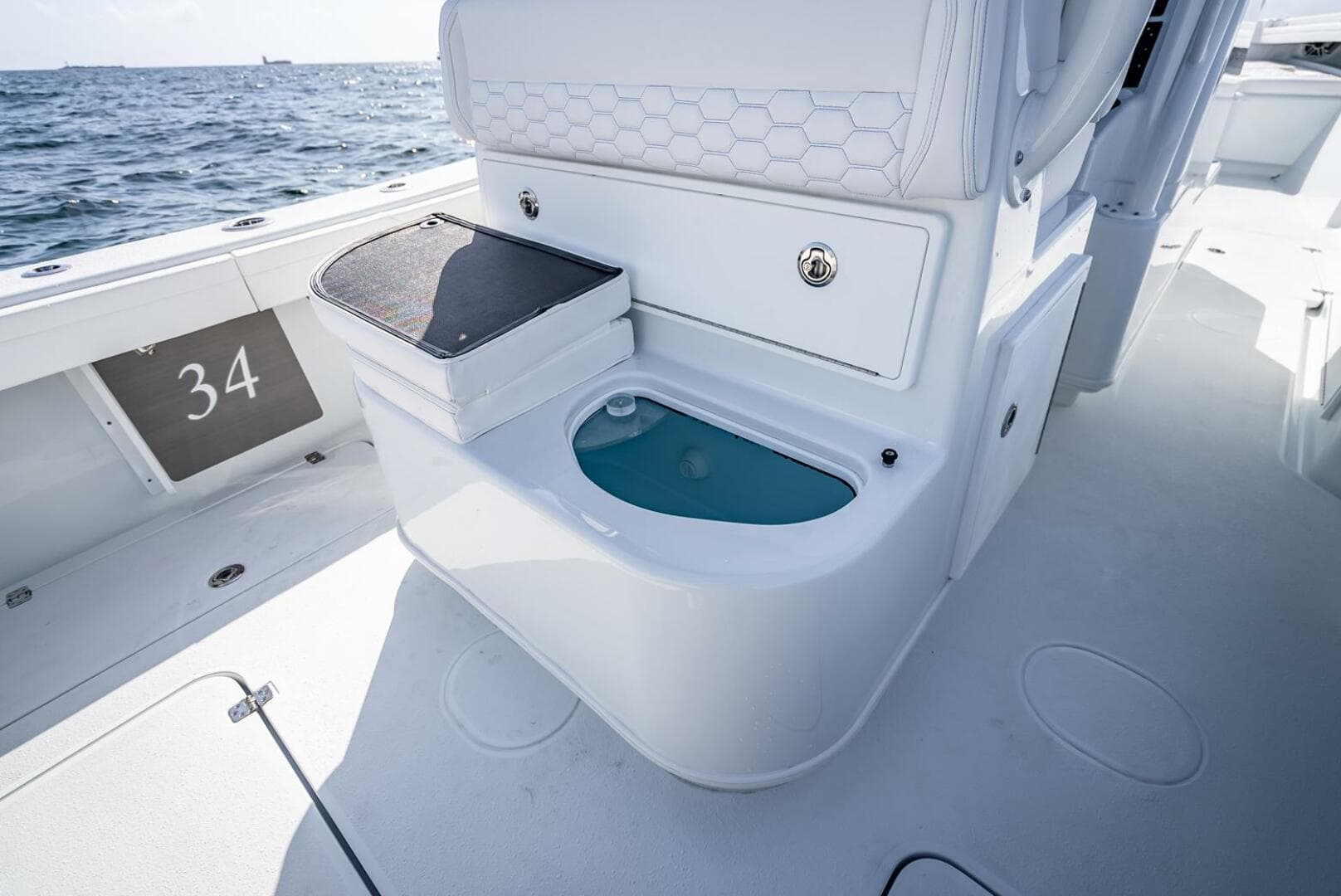 2025 Yellowfin 34 Offshore — photo 24