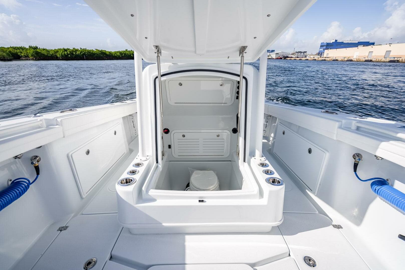 2025 Yellowfin 34 Offshore — photo 34