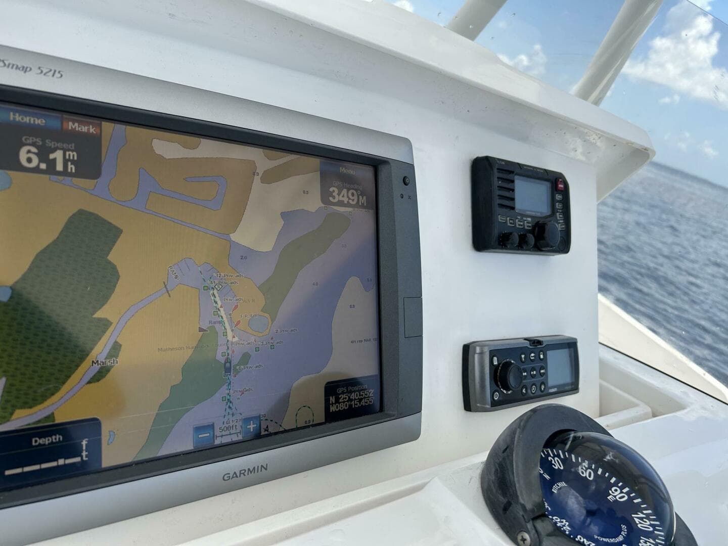 2011 Intrepid 323 Cuddy — photo 20