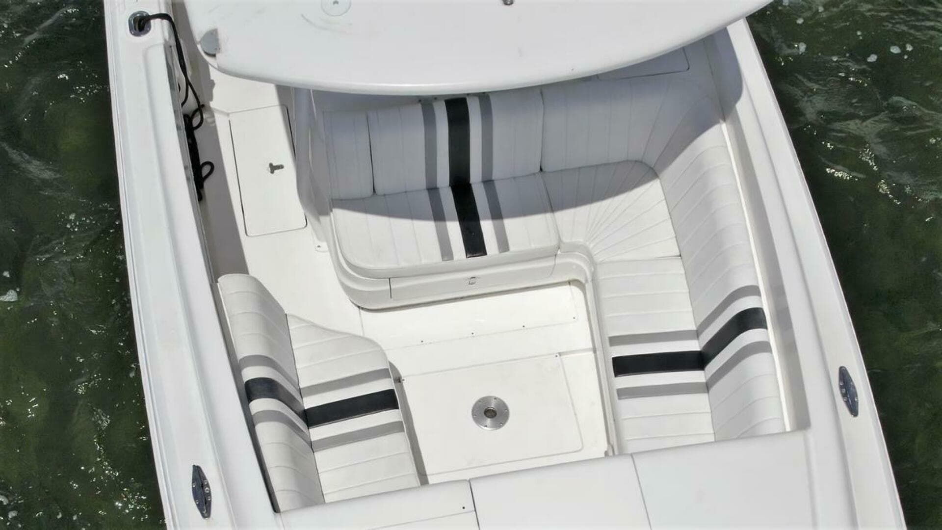 2011 Intrepid 323 Cuddy — photo 8