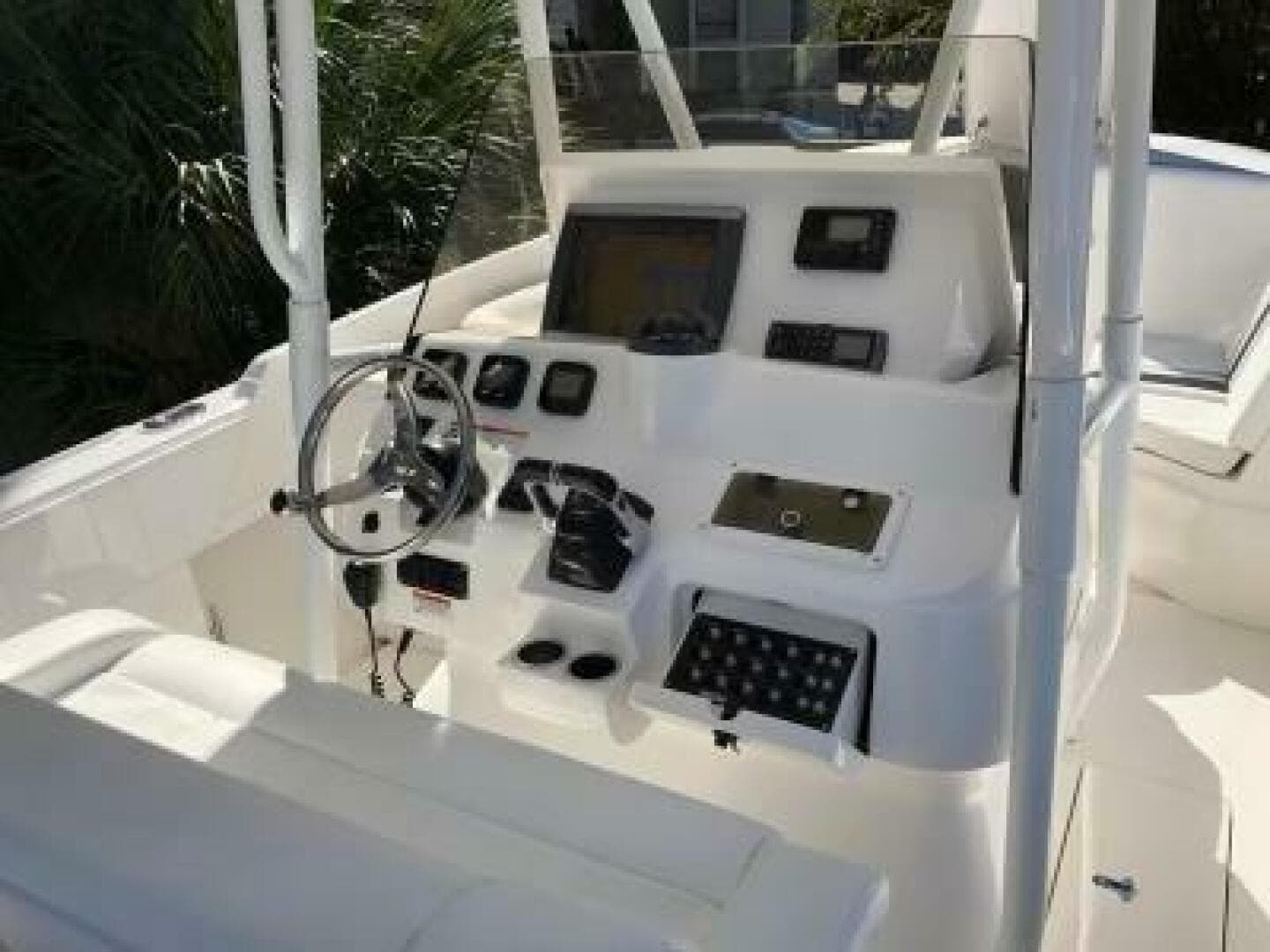 2011 Intrepid 323 Cuddy — photo 16