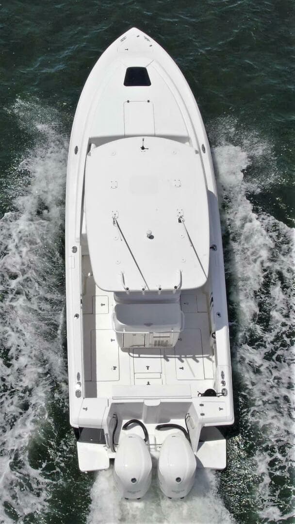 2011 Intrepid 323 Cuddy — photo 38