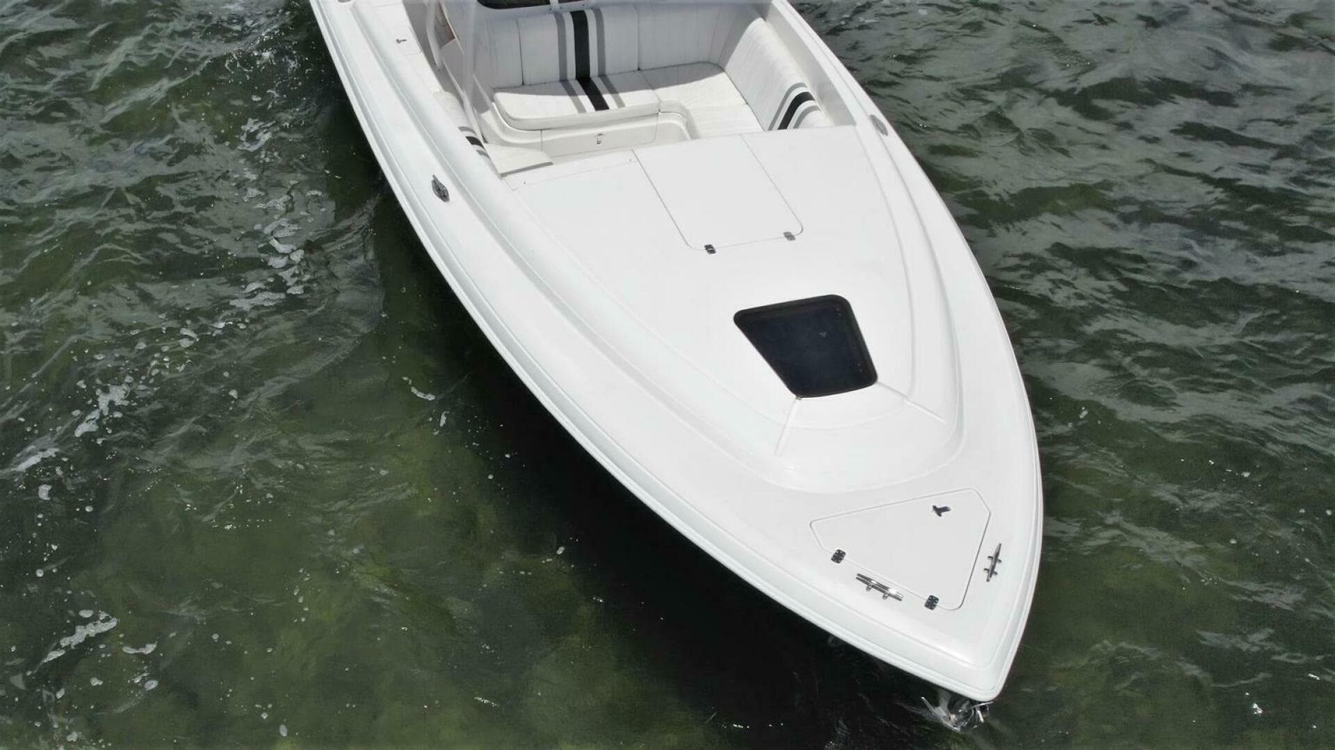 2011 Intrepid 323 Cuddy — photo 7