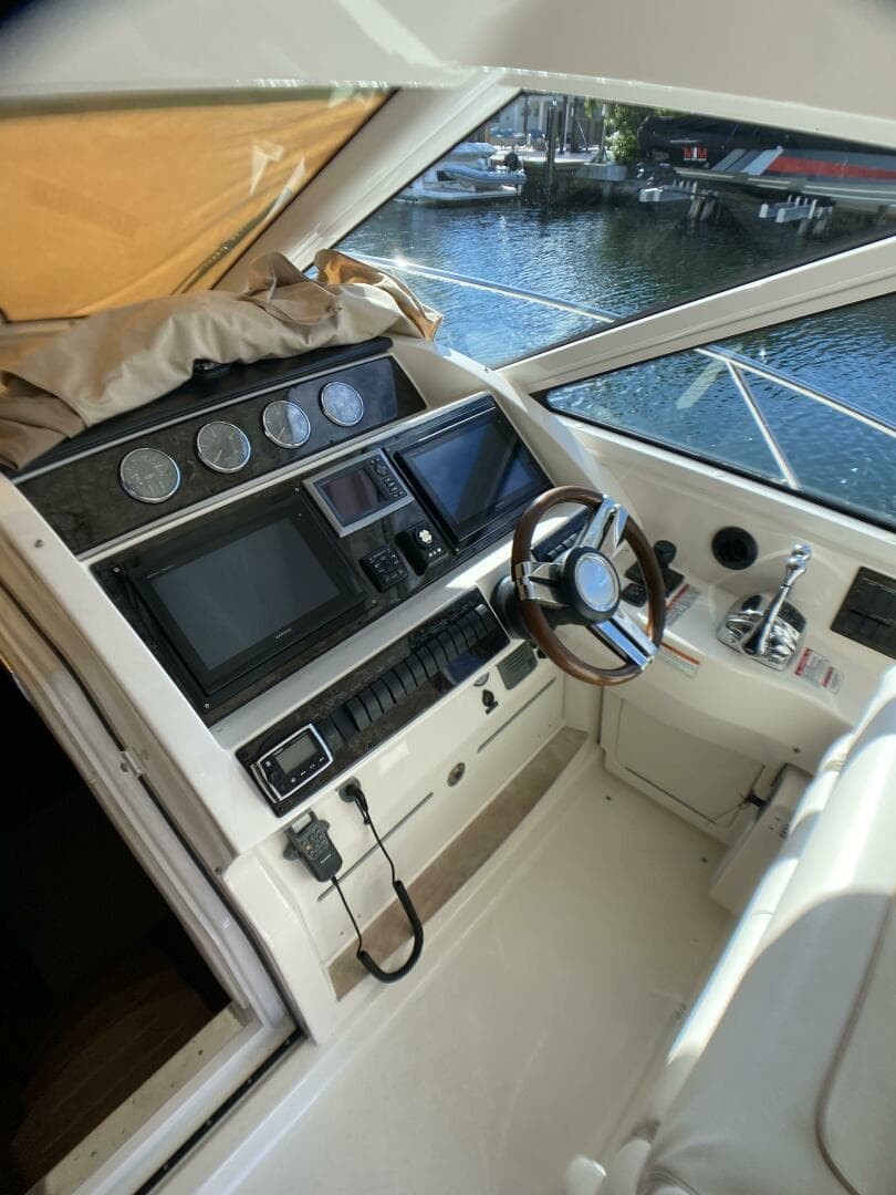 2010 Sea Ray 45 Sundancer — photo 51