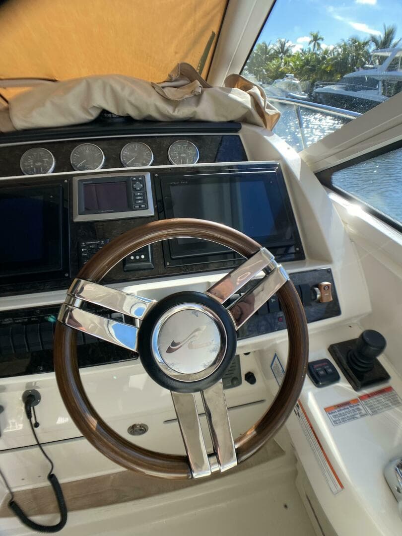 2010 Sea Ray 45 Sundancer — photo 37