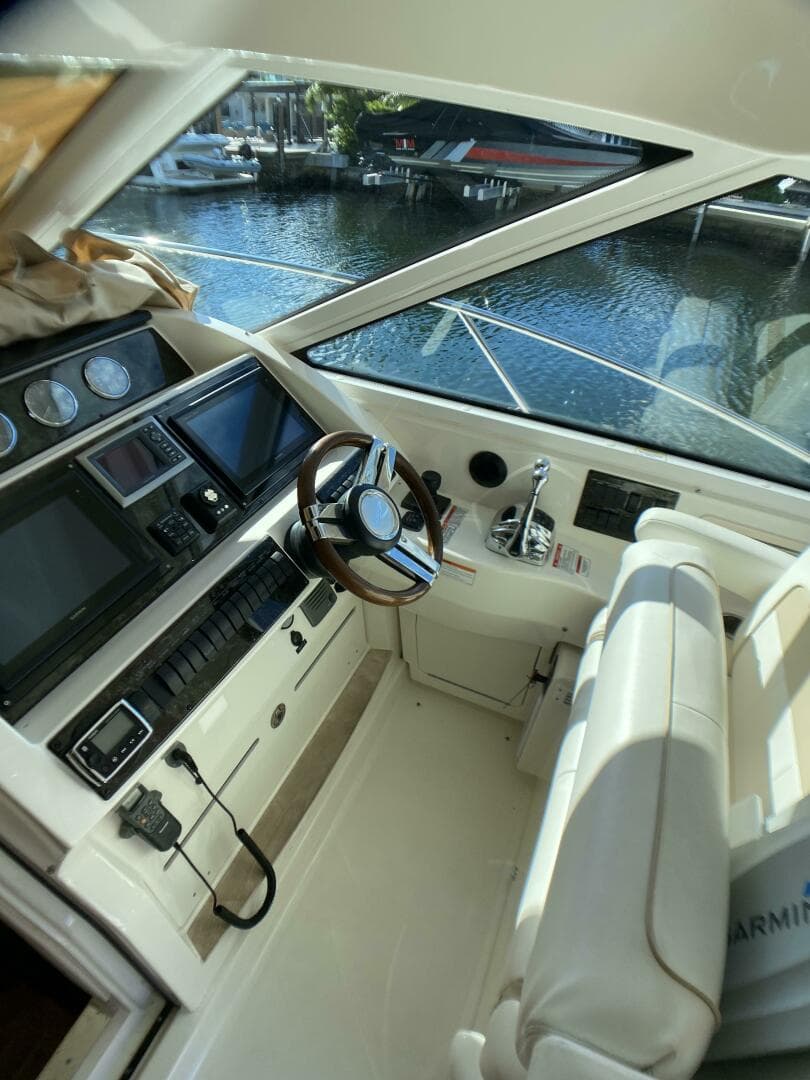 2010 Sea Ray 45 Sundancer — photo 52