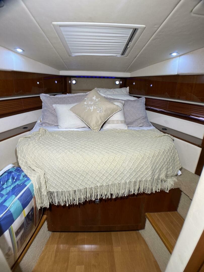 2010 Sea Ray 45 Sundancer — photo 30