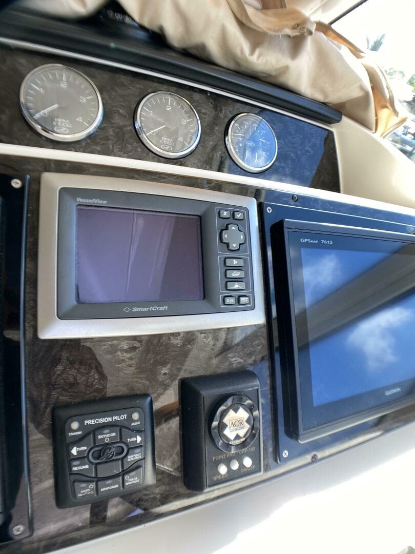 2010 Sea Ray 45 Sundancer — photo 45