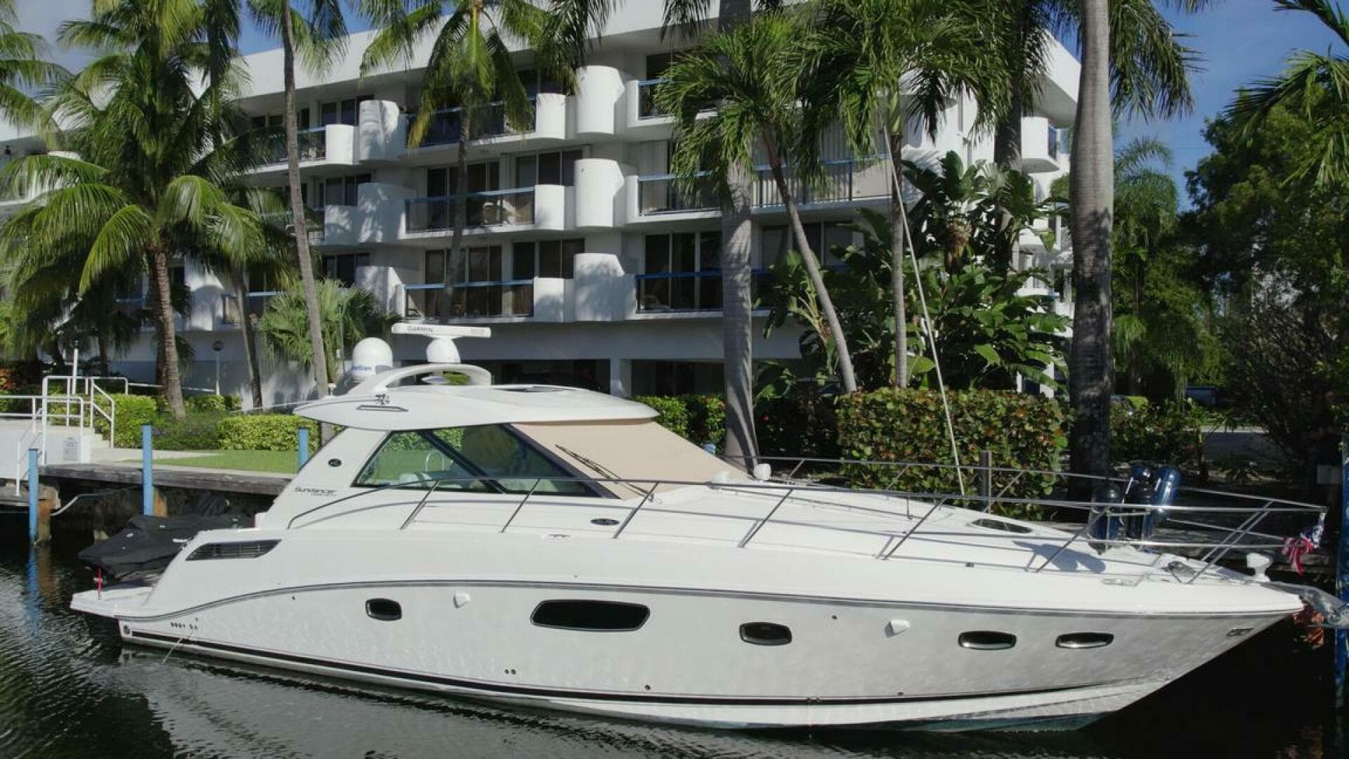 2010 Sea Ray 45 Sundancer — photo 2