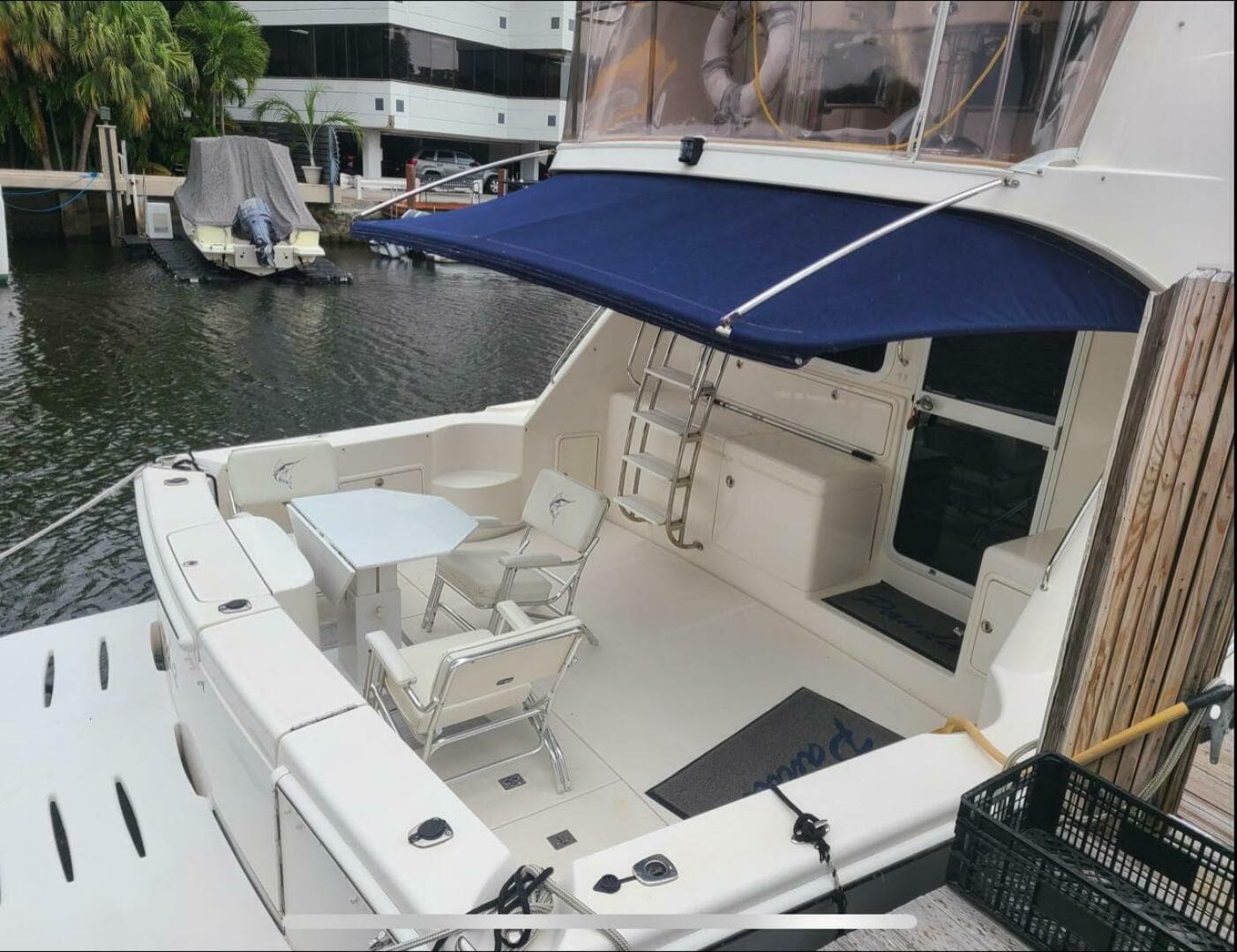 2009 Riviera 47 Enclosed Flybridge Series II — photo 52
