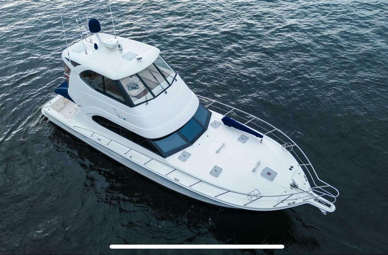 2009 Riviera 47 Enclosed Flybridge Series II — photo 3