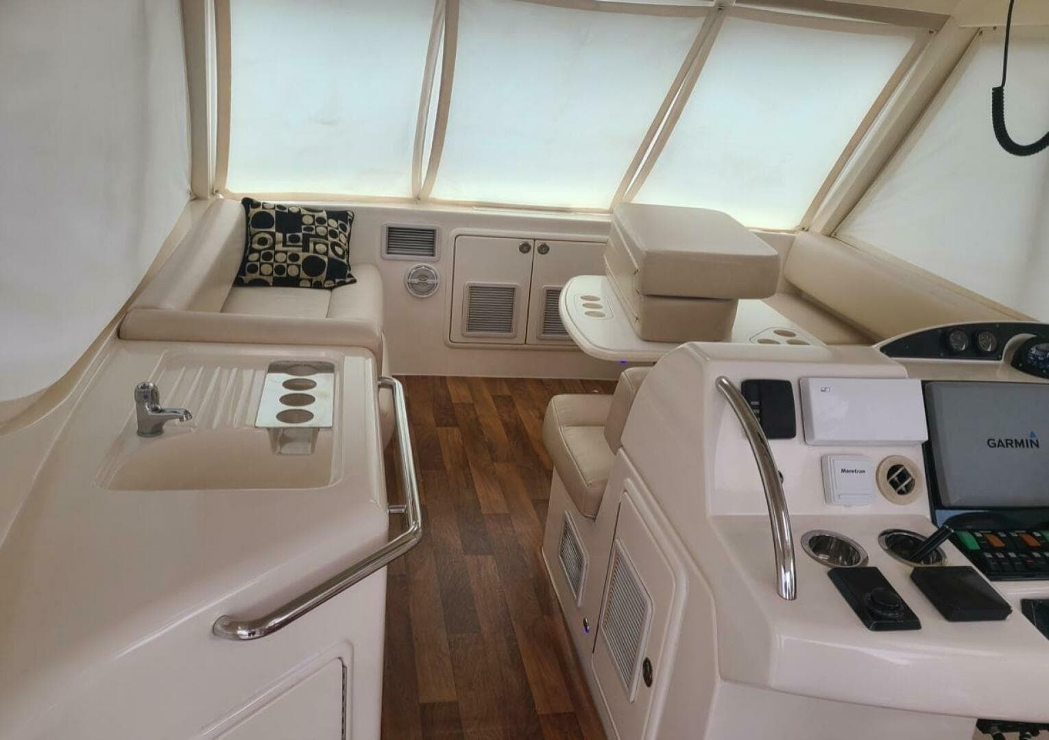 2009 Riviera 47 Enclosed Flybridge Series II — photo 46