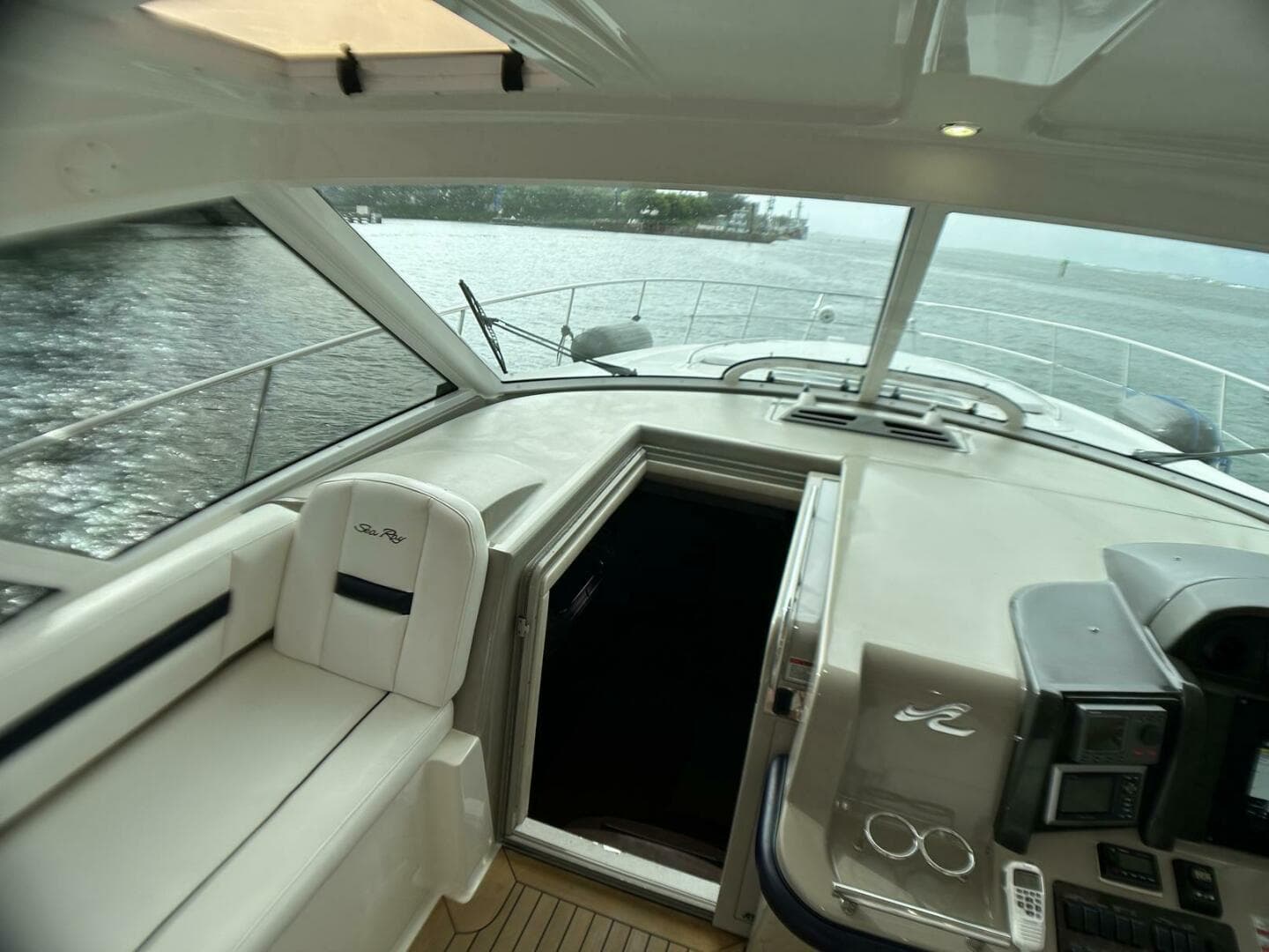 2008 Sea Ray 480 Sundancer — photo 27