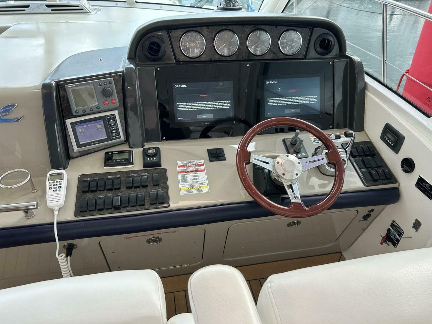 2008 Sea Ray 480 Sundancer — photo 22