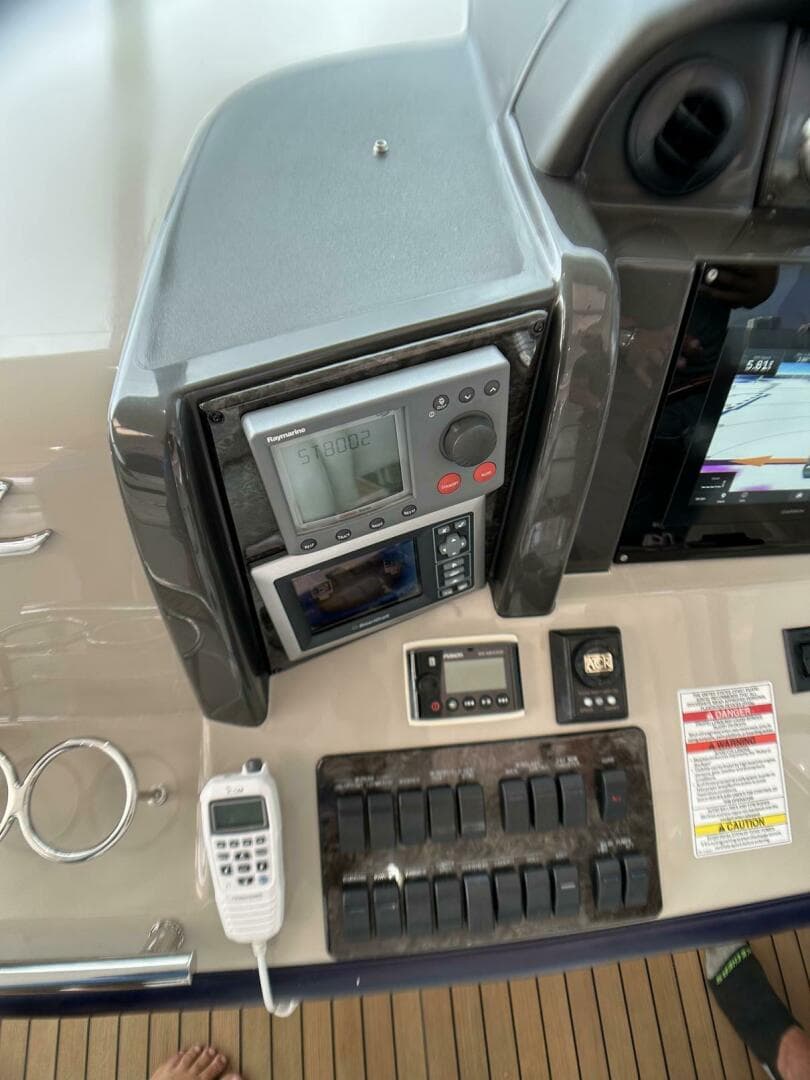 2008 Sea Ray 480 Sundancer — photo 35