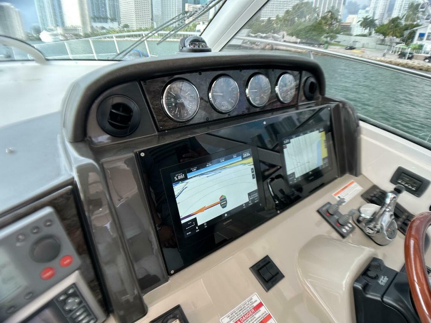 2008 Sea Ray 480 Sundancer — photo 36