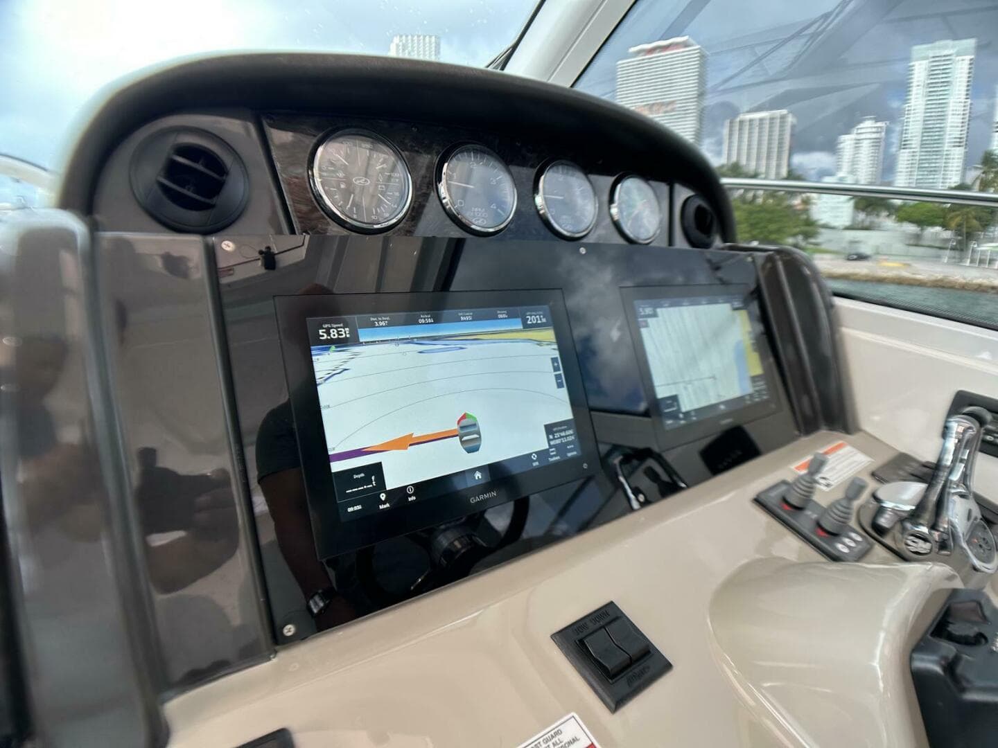 2008 Sea Ray 480 Sundancer — photo 38