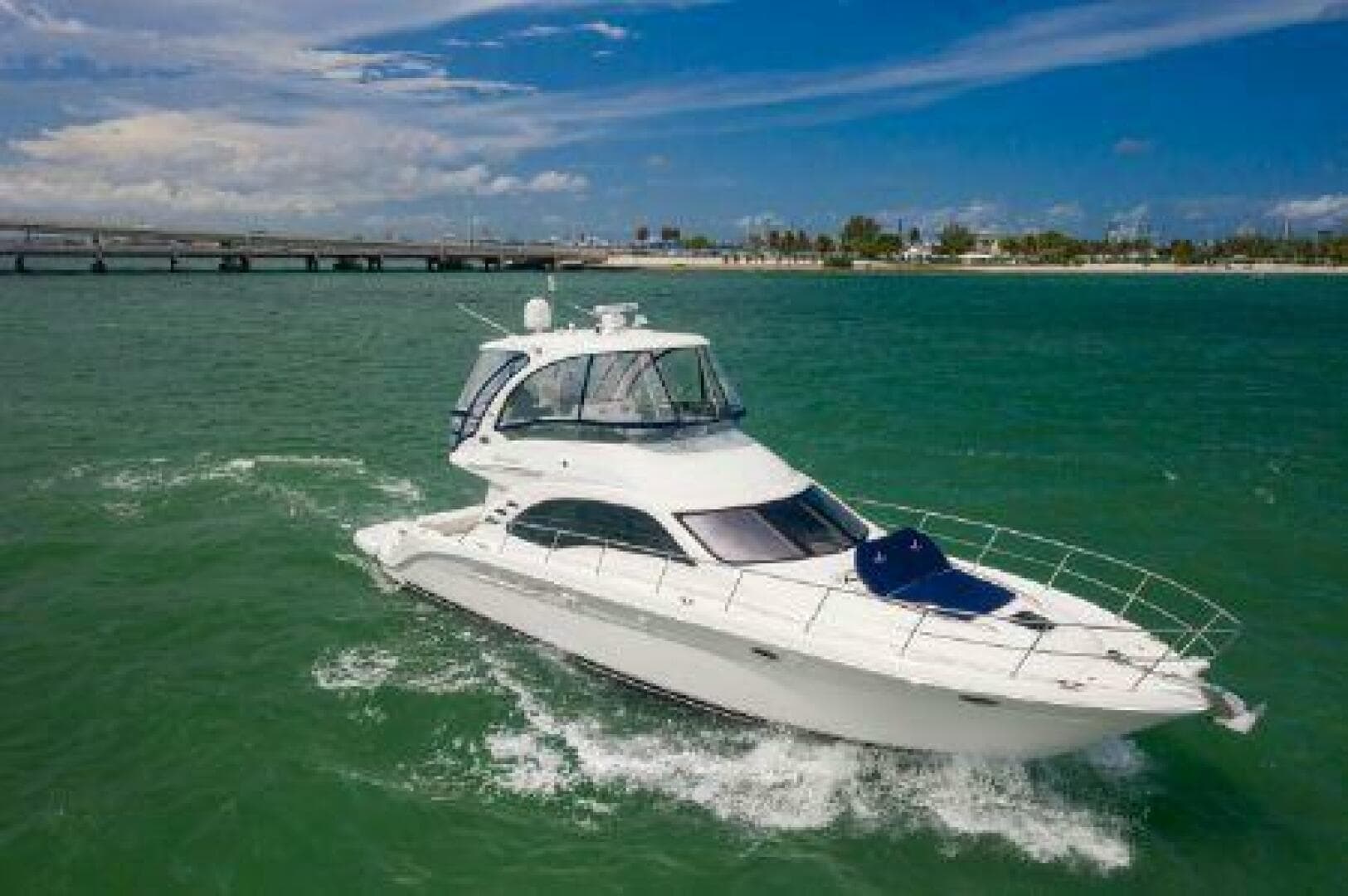 2007 Sea Ray 520 Sedan Bridge — photo 2