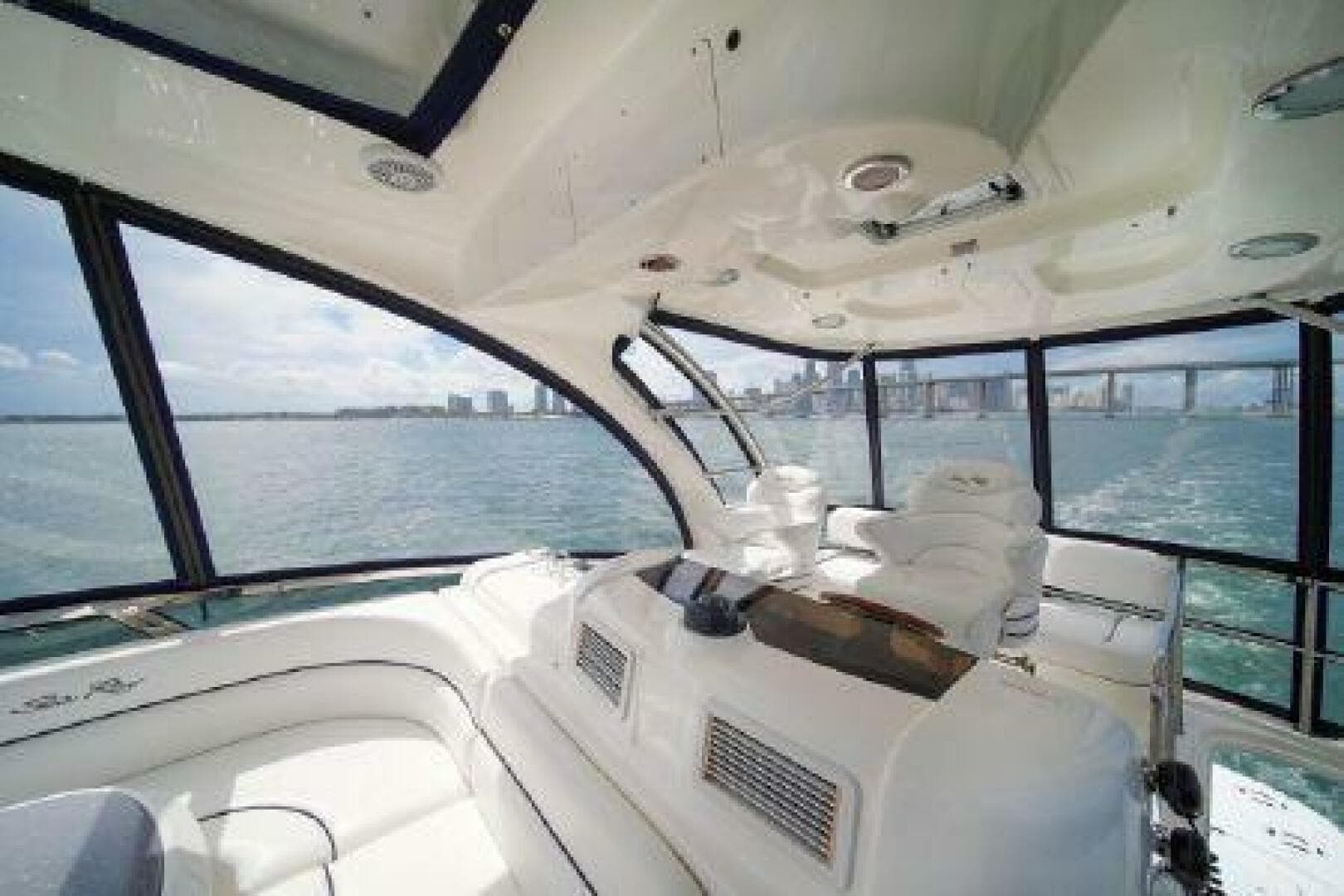 2007 Sea Ray 520 Sedan Bridge — photo 19