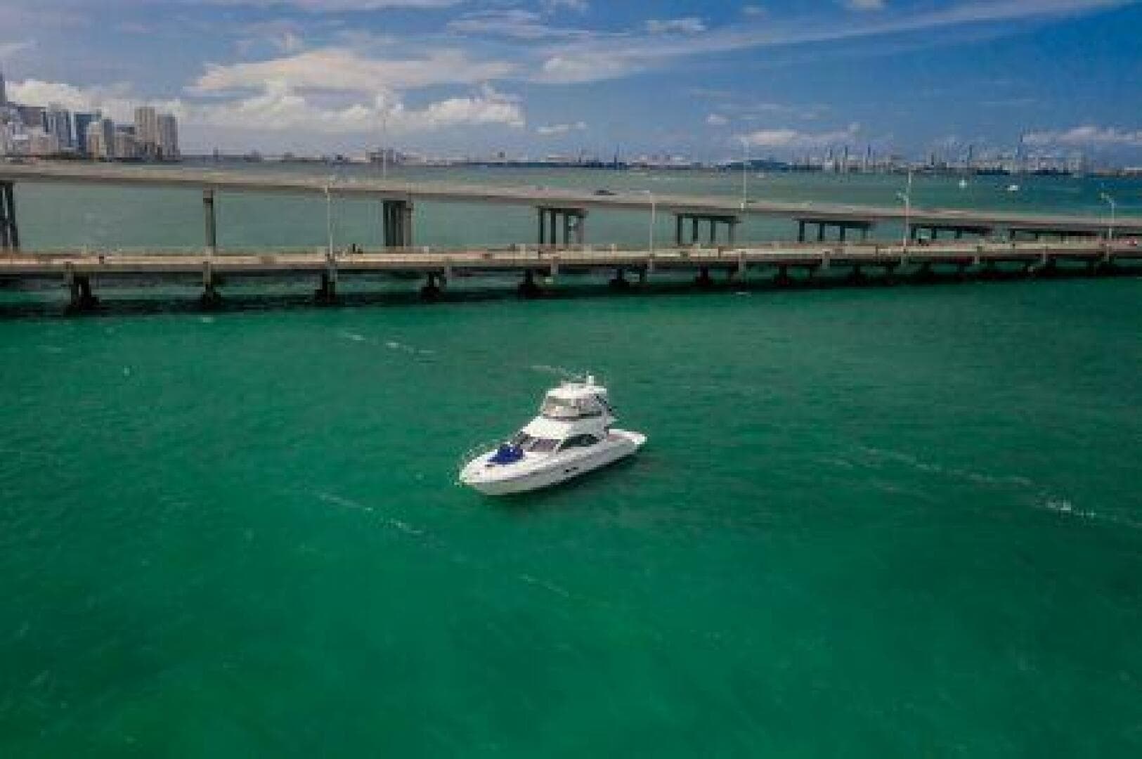 2007 Sea Ray 520 Sedan Bridge — photo 14