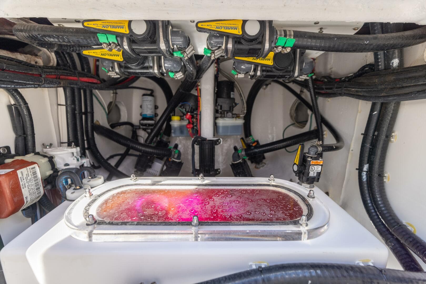 2021 Contender 39 Fa — photo 21