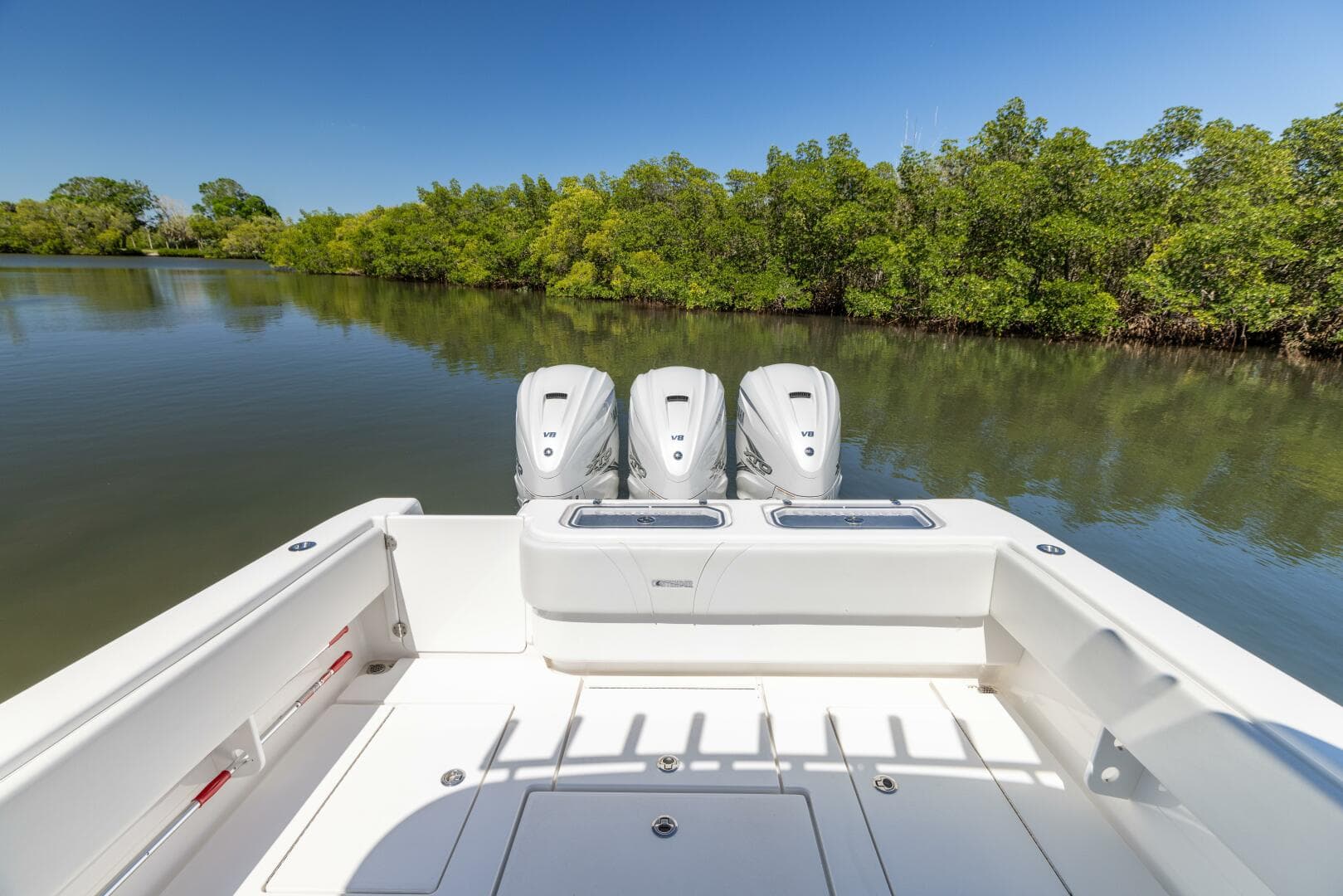 2021 Contender 39 Fa — photo 13