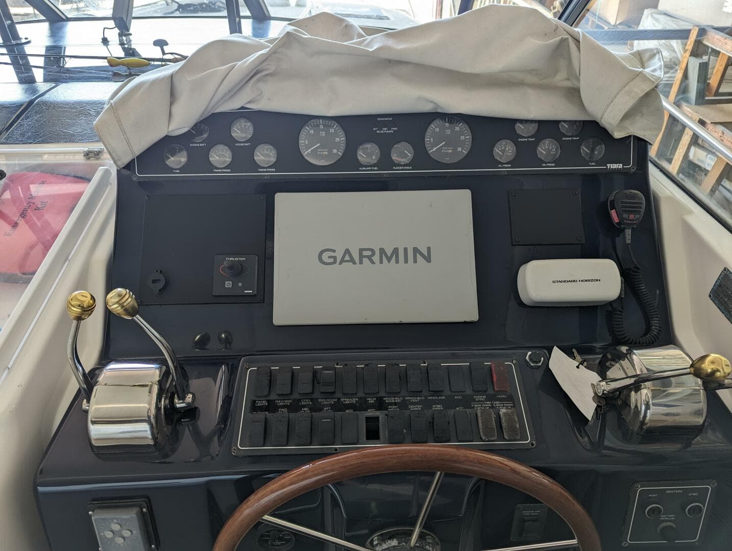 2003 Tiara Yachts 4000 Express — photo 5