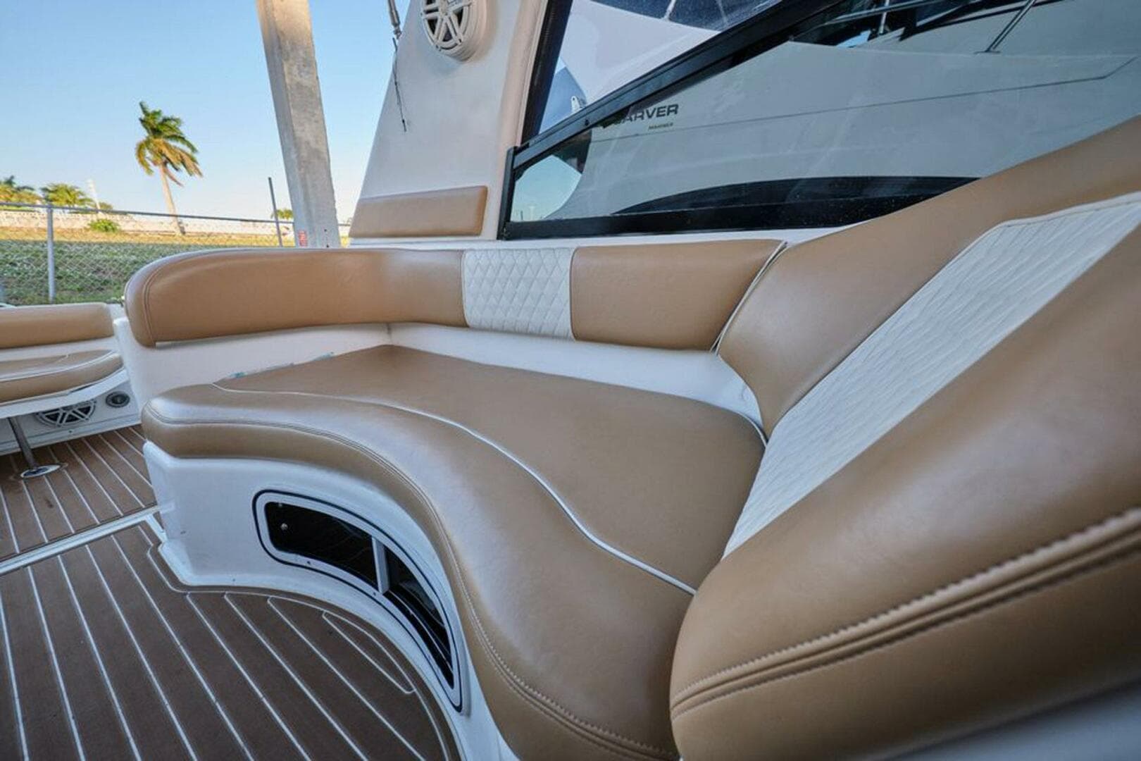 1997 Sea Ray 290 Sundancer — photo 8