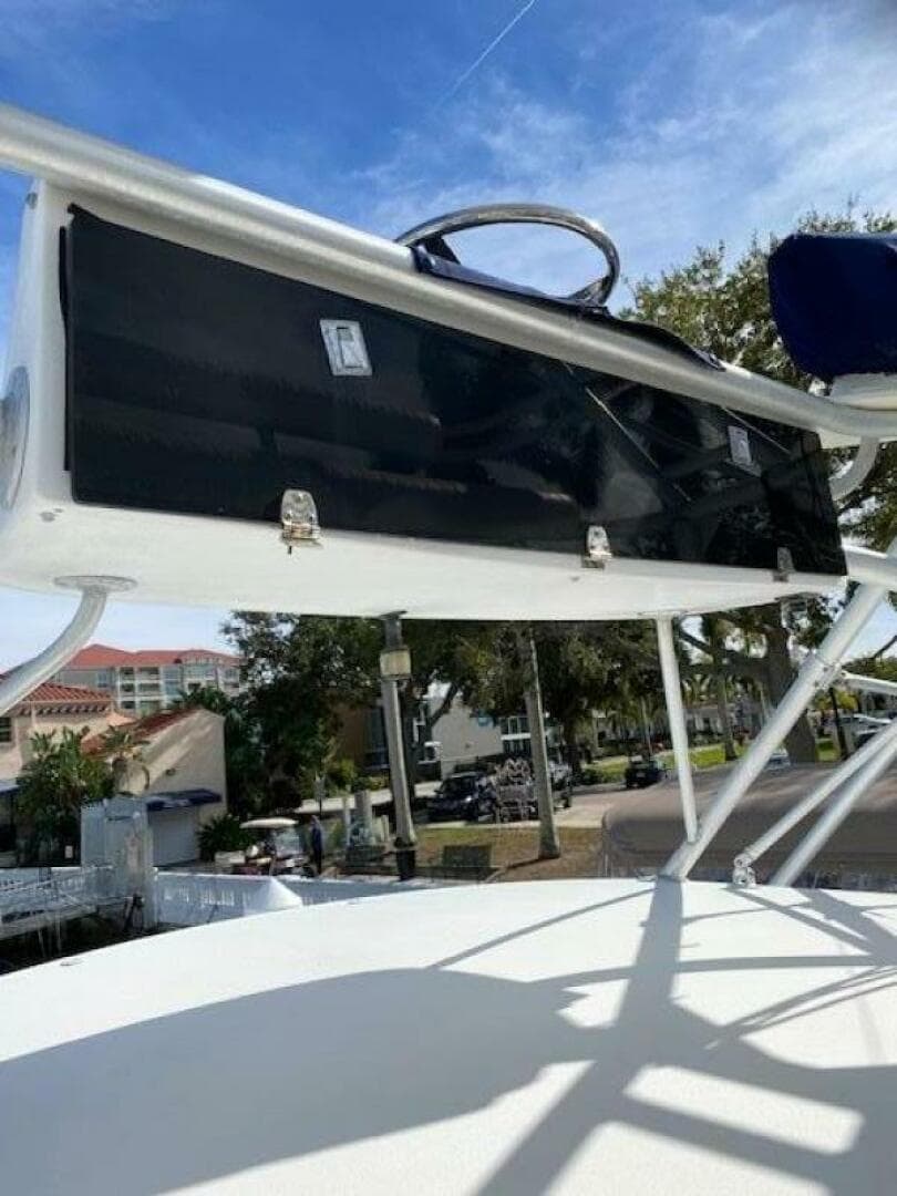 2000 Cabo 35 Express — photo 37