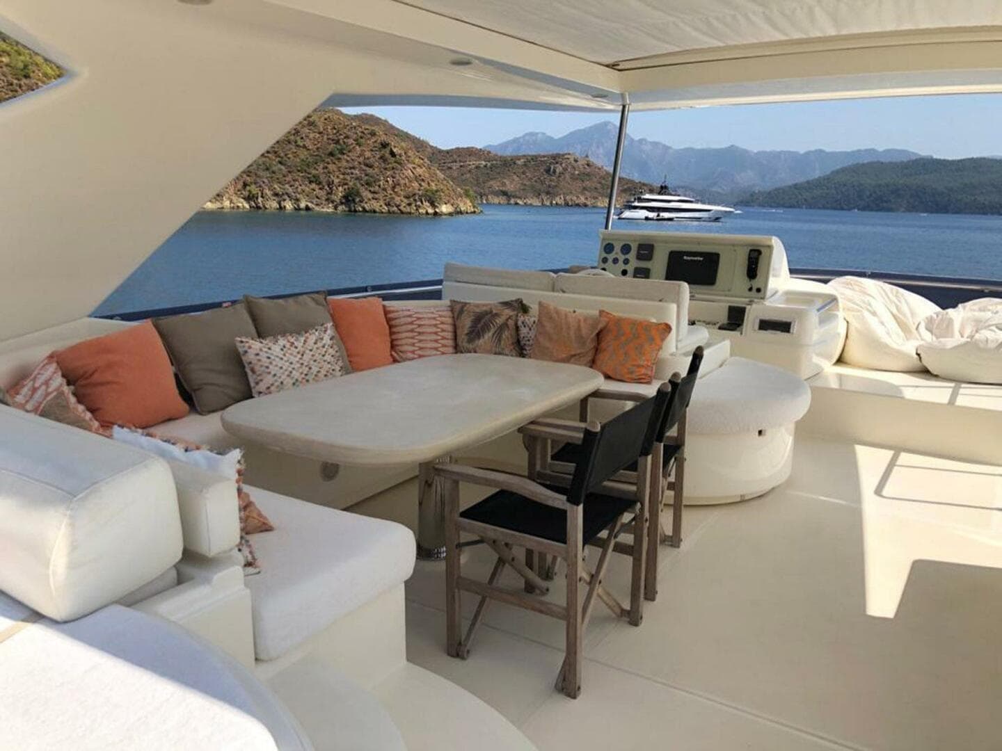 2008 Ferretti Yachts 830 — photo 5