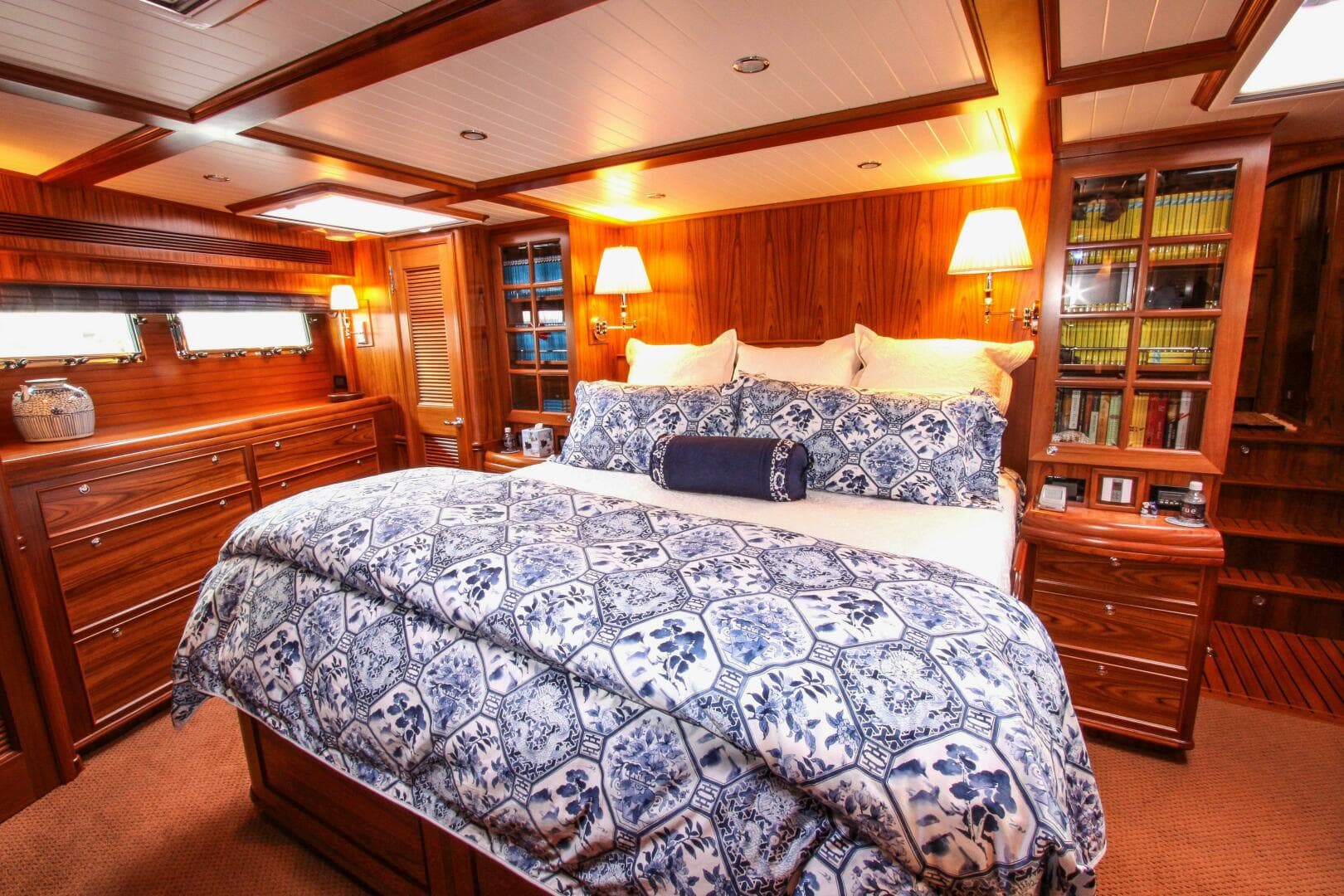 2011 Nordhavn — photo 29