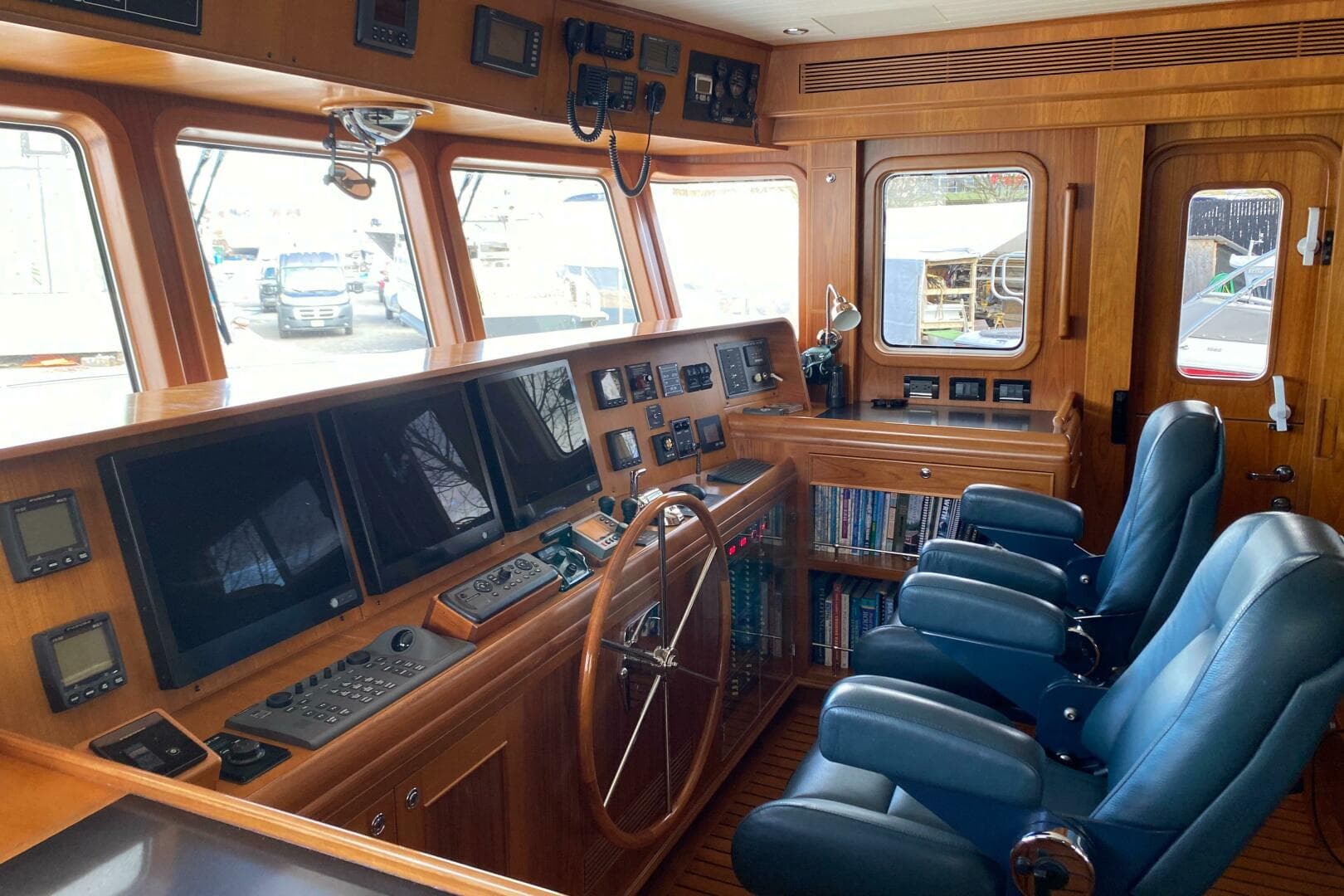 2011 Nordhavn — photo 14