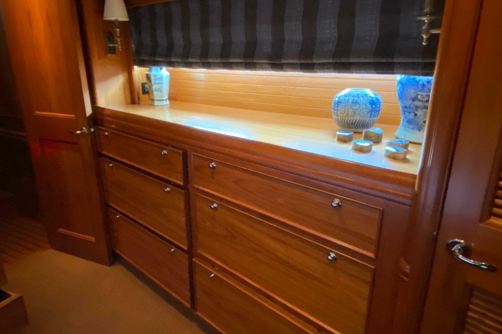 2011 Nordhavn — photo 19