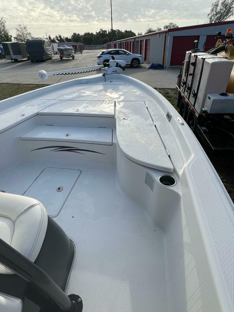 2016 Blue Wave 2400 Pure Bay — photo 15