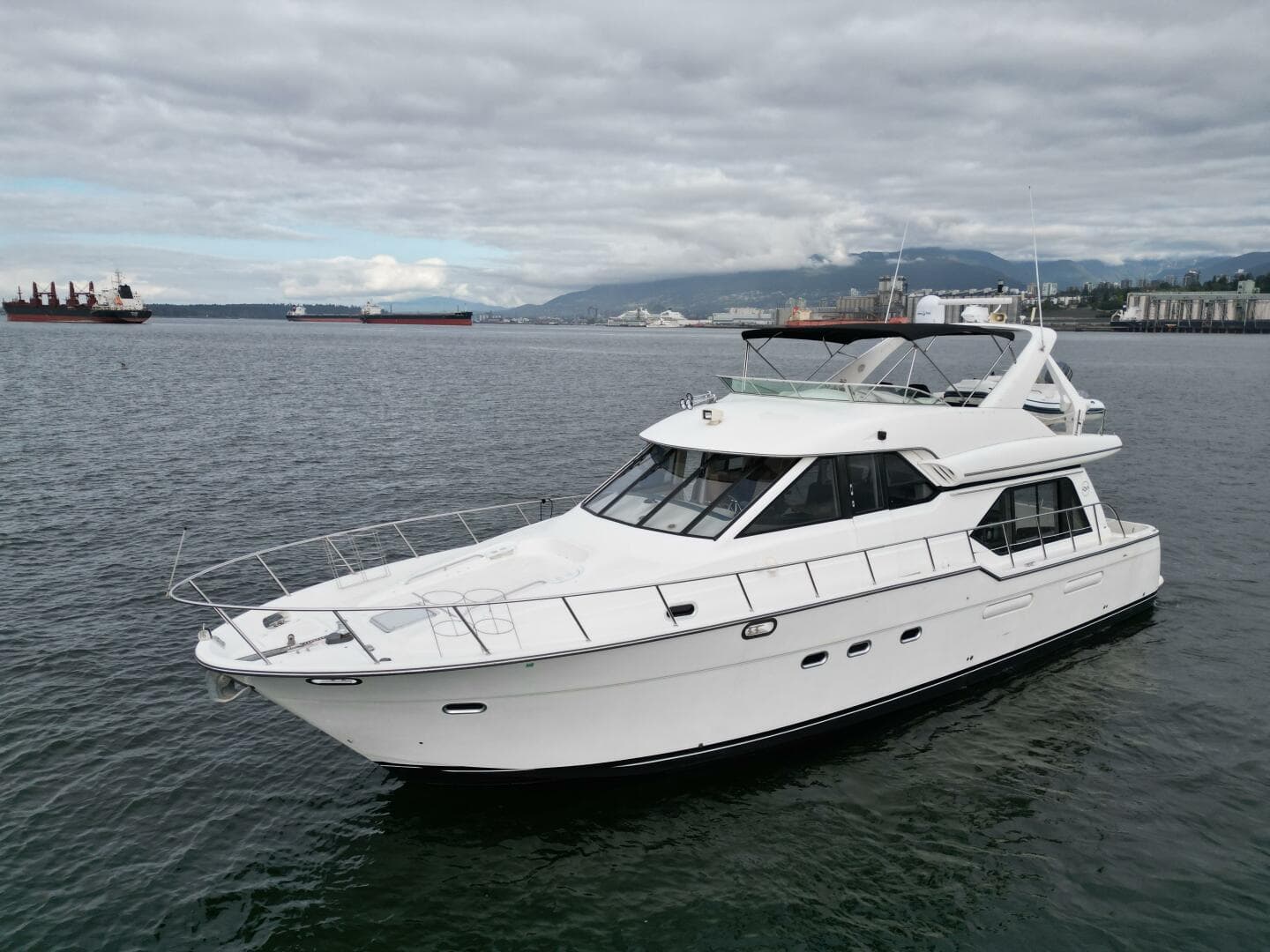 2000 Bayliner 5288 — photo 2